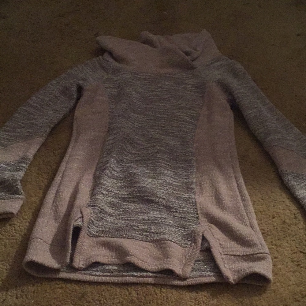 Long sleeved cute small pink shirt